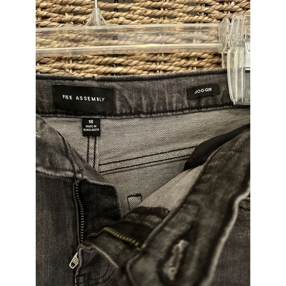 Free Assembly Grey Jogger Mom Jeans w/ Adjust Waist - Girls Size 18 **NWT‎ ** - Picture 6 of 10